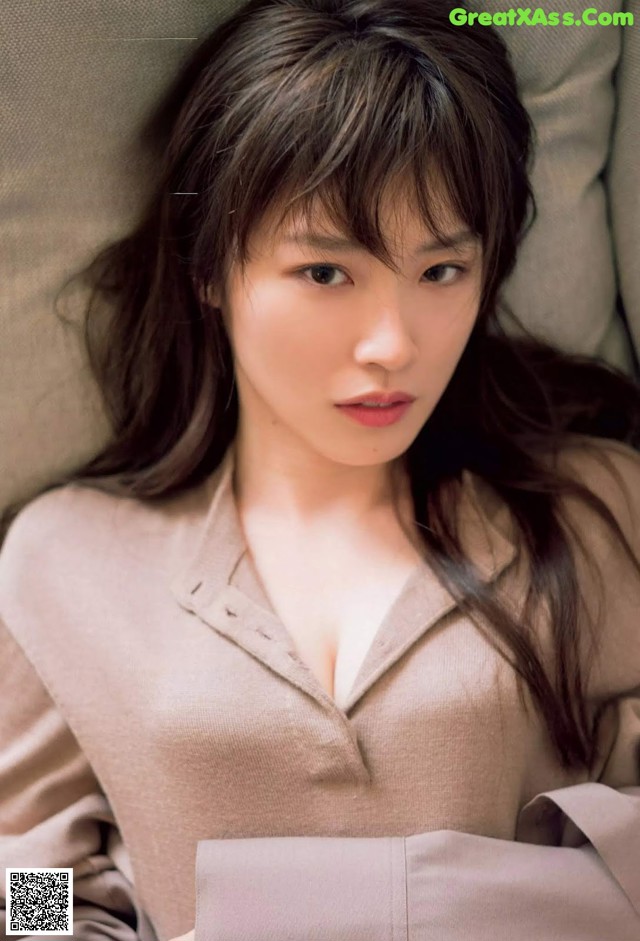 Kazumi Takayama 高山一実, Weekly Playboy 2019 No.08 (週刊プレイボーイ 2019年8号) No.9e74f7