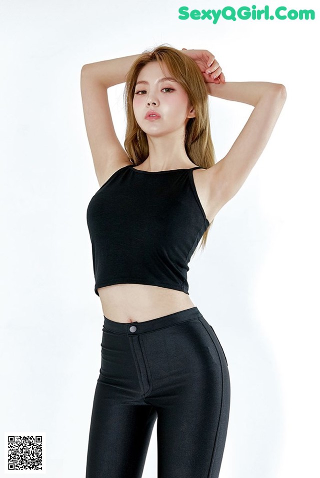 Lee Chae Eun beauty shows off her body with tight pants (22 pictures) No.c0c24b